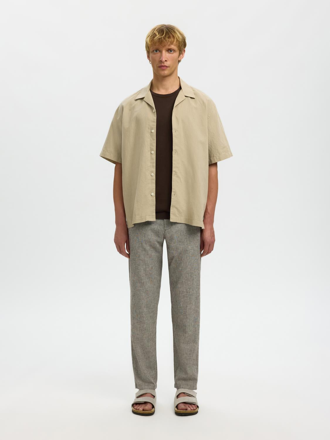 model_shot-front_full